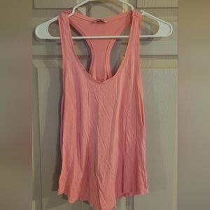 Bundle of 2 tank tops